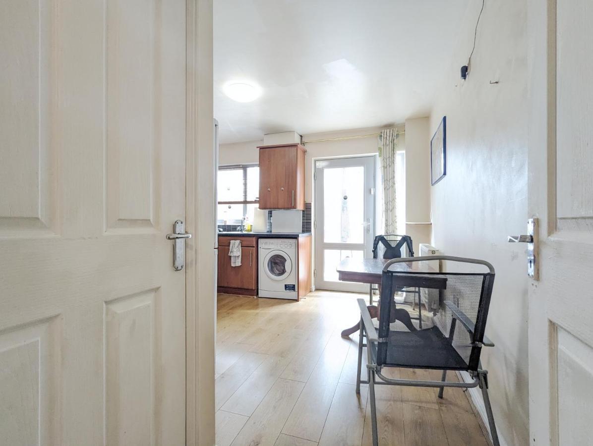 Guest Rooms Near City Centre & Dock Free Parking Λίβερπουλ Εξωτερικό φωτογραφία