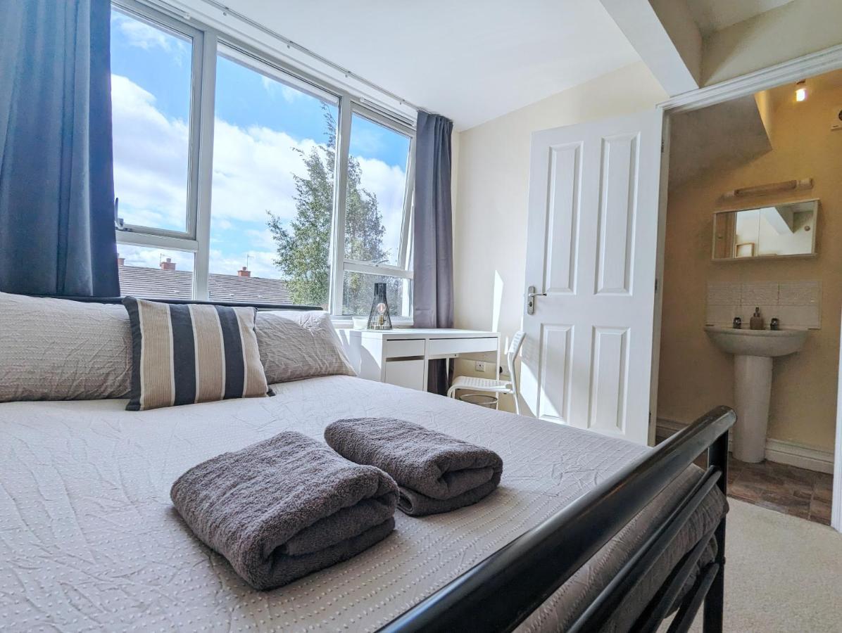 Guest Rooms Near City Centre & Dock Free Parking Λίβερπουλ Εξωτερικό φωτογραφία
