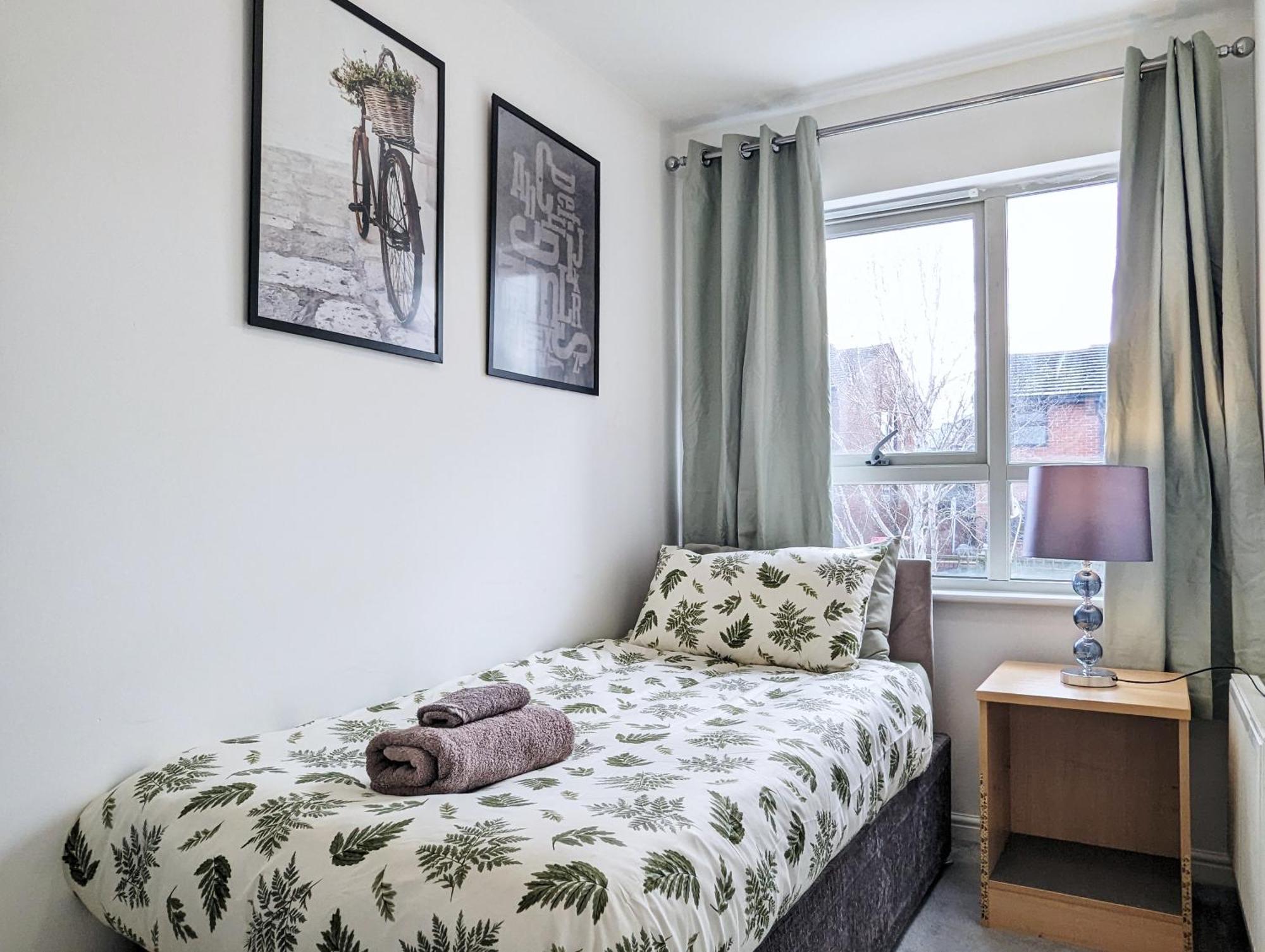 Guest Rooms Near City Centre & Dock Free Parking Λίβερπουλ Εξωτερικό φωτογραφία