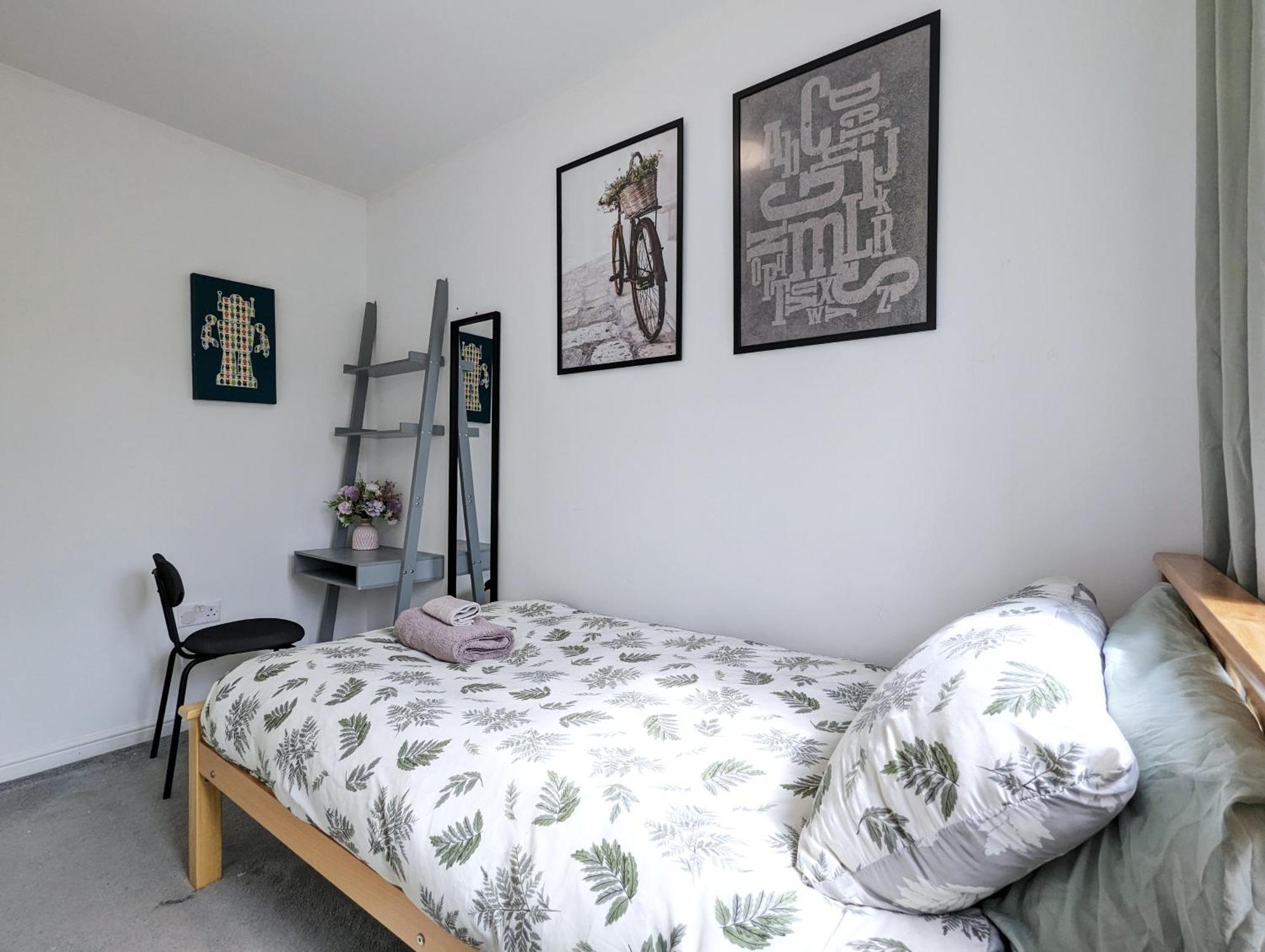 Guest Rooms Near City Centre & Dock Free Parking Λίβερπουλ Εξωτερικό φωτογραφία